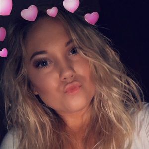 Meet your Posher, Jenna